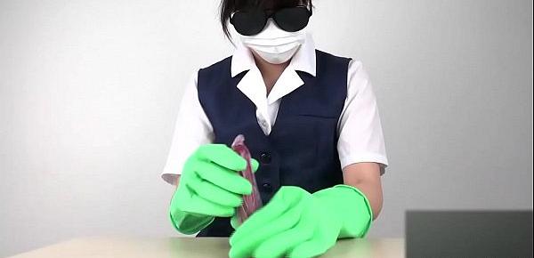  Handjob with latex gloves